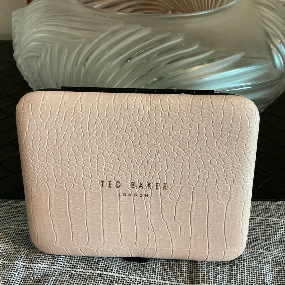 Ted Baker Manicure Set